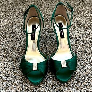 Nina New York Emerald Green Evening Sandals